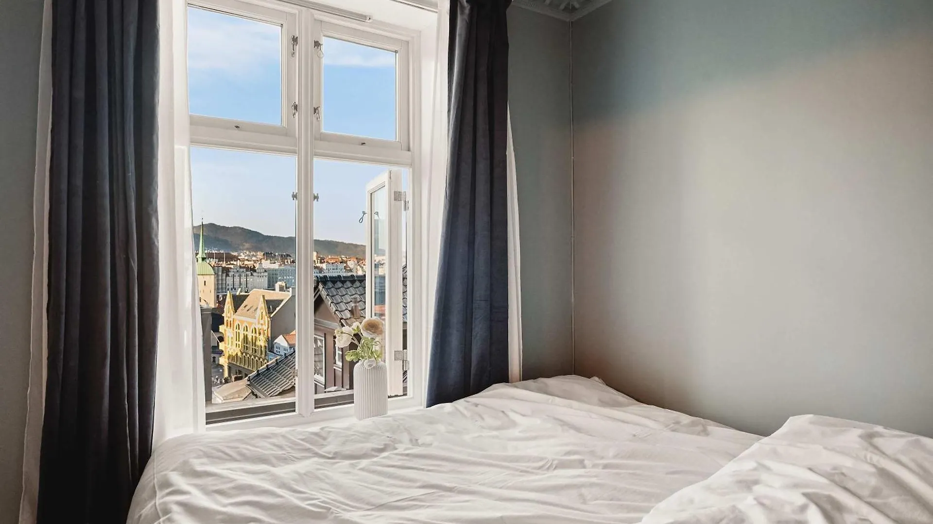 Apartment Dinbnb Homes L Bispengsgaten 500 M To Bryggen Bergen Norway